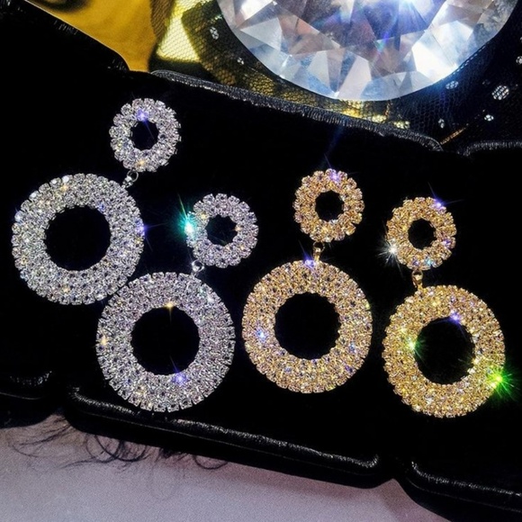 Crystal Round Chandelier Earrings - Picture 3 of 3